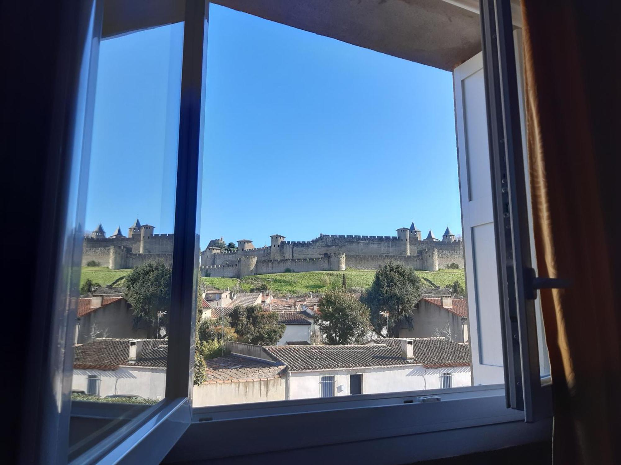 Bed and breakfast Face Cite - D'hotes - Parking & Garage Gratuit - Wi-fi Gratuit Carcasona